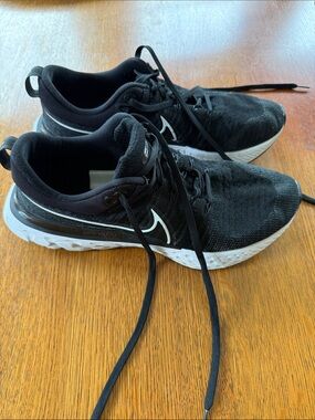 Men’s Nike React Infinity Flyknit Running Shoe Size 12.5